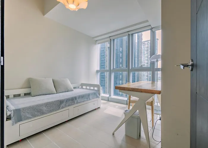 Apartment Velour Elegance French 3br Uptown Parksuits Bgc With Dryer *